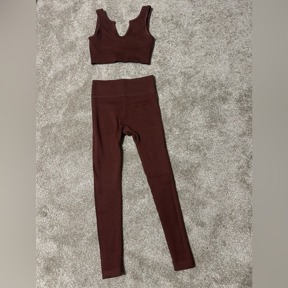 Brown Athletic workout set size small - Picture 3 of 7